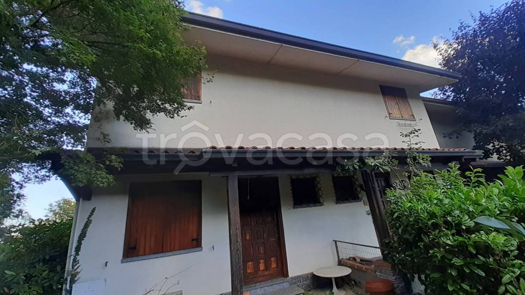 casa indipendente in vendita a Corio in zona Benne