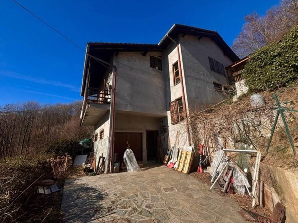 casa indipendente in vendita a Corio in zona Ritornato