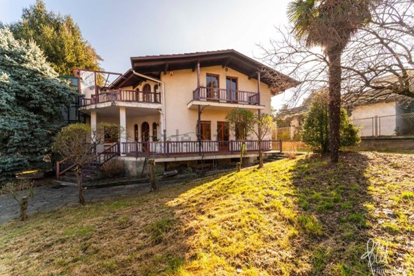 casa indipendente in vendita a Corio