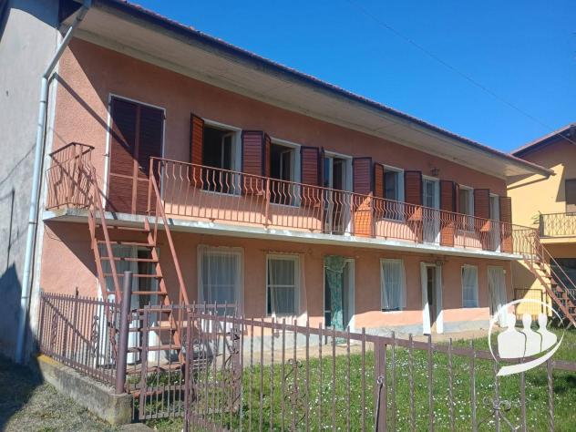 casa indipendente in vendita a Corio in zona Benne