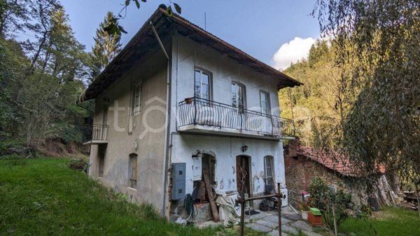 casa indipendente in vendita a Corio in zona Colle Secchie