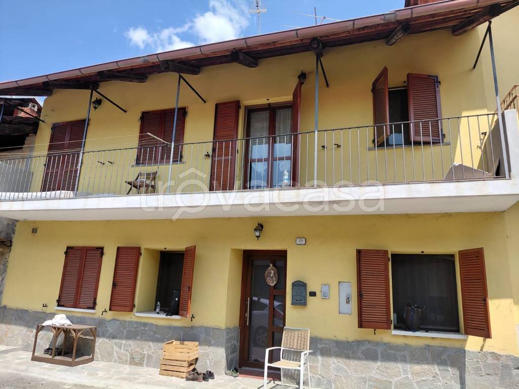 casa indipendente in vendita a Corio in zona Benne