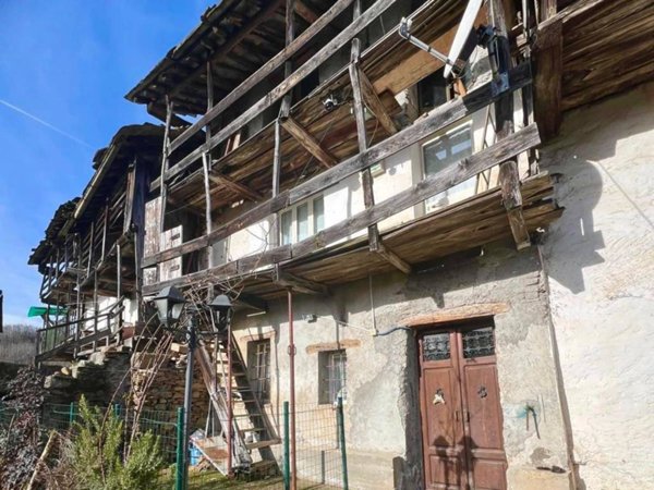 casa indipendente in vendita a Corio in zona Cudine