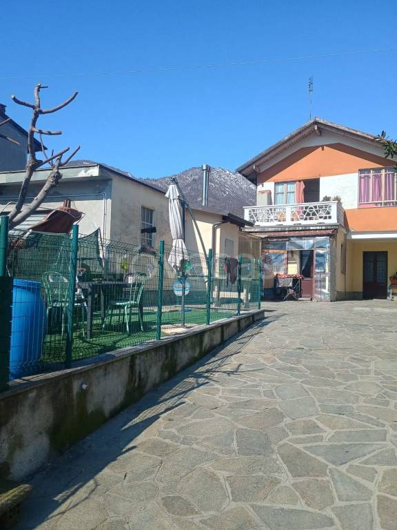 casa indipendente in vendita a Corio in zona Colle Secchie