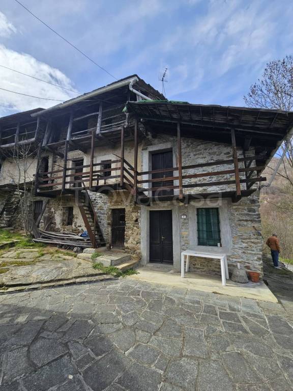 casa indipendente in vendita a Corio in zona Sant'Antonio