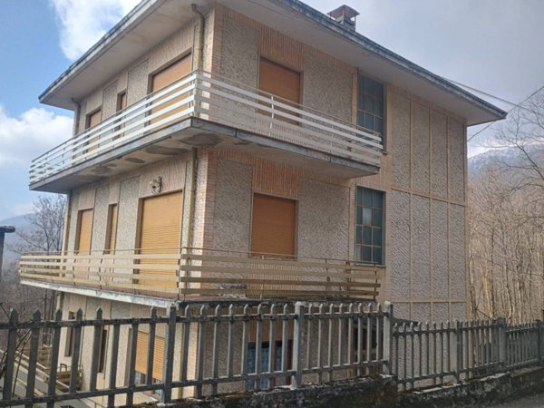 appartamento in vendita a Corio in zona Piano Audi
