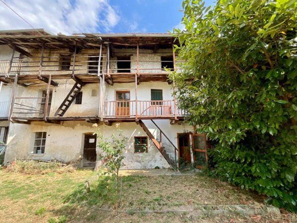 casa indipendente in vendita a Corio in zona Case Vergone