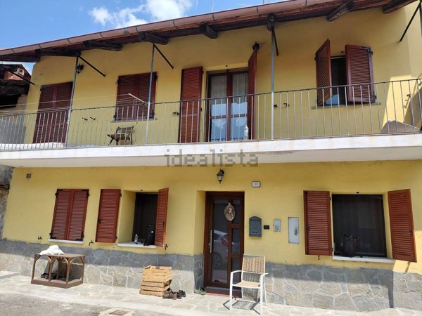 casa indipendente in vendita a Corio in zona Benne