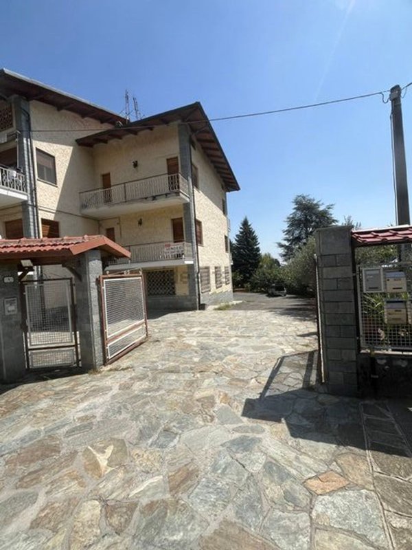 appartamento in vendita a Corio in zona Colle Secchie
