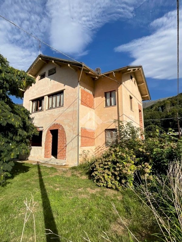 casa indipendente in vendita a Corio in zona Piano Audi