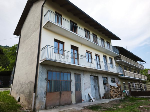 casa indipendente in vendita a Corio
