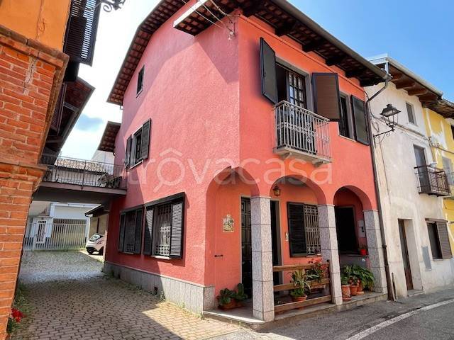 casa indipendente in vendita a Cossano Canavese