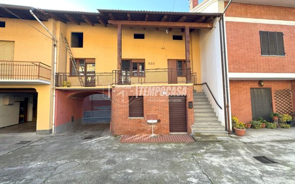 casa indipendente in vendita a Cossano Canavese in zona Casale