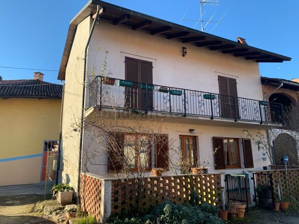 casa indipendente in vendita a Cossano Canavese