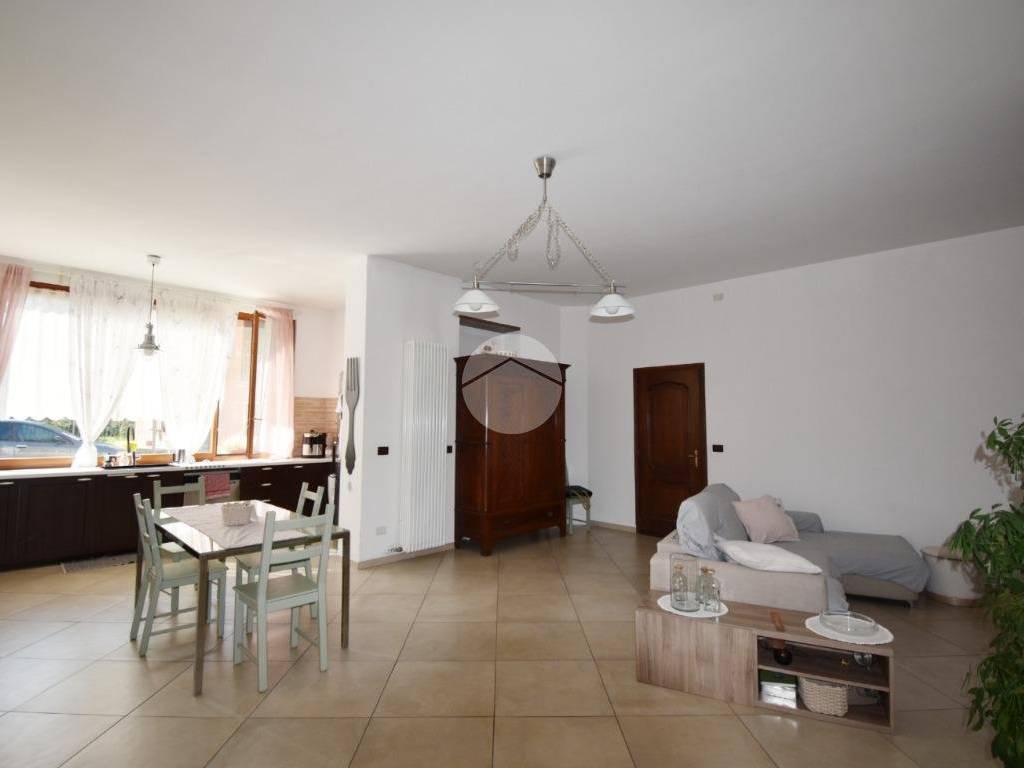 casa semindipendente in vendita a Cossano Canavese