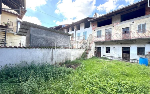casale in vendita a Cossano Canavese