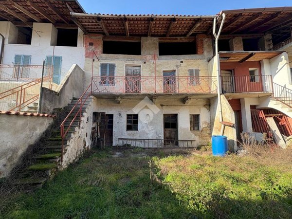 casa semindipendente in vendita a Cossano Canavese in zona Casale