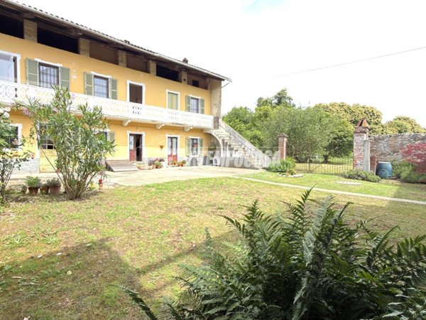 casa indipendente in vendita a Cossano Canavese in zona Avetta