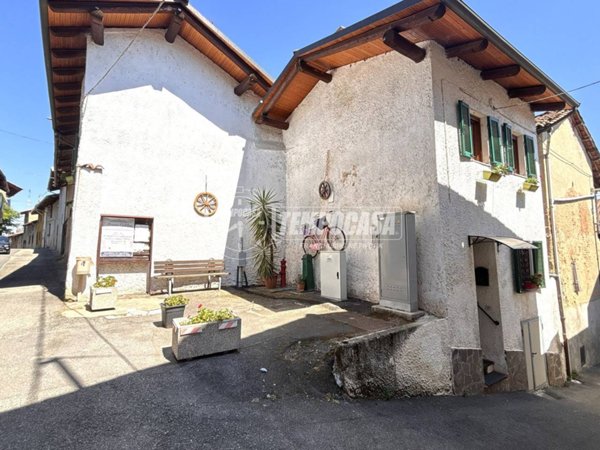 casa indipendente in vendita a Cossano Canavese in zona Casale