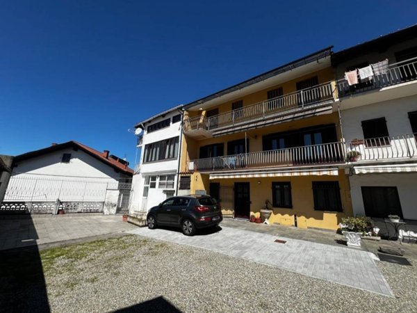 casa indipendente in vendita a Cuceglio