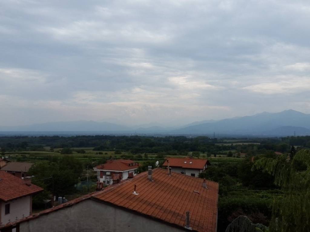 intera palazzina in vendita a Cuceglio