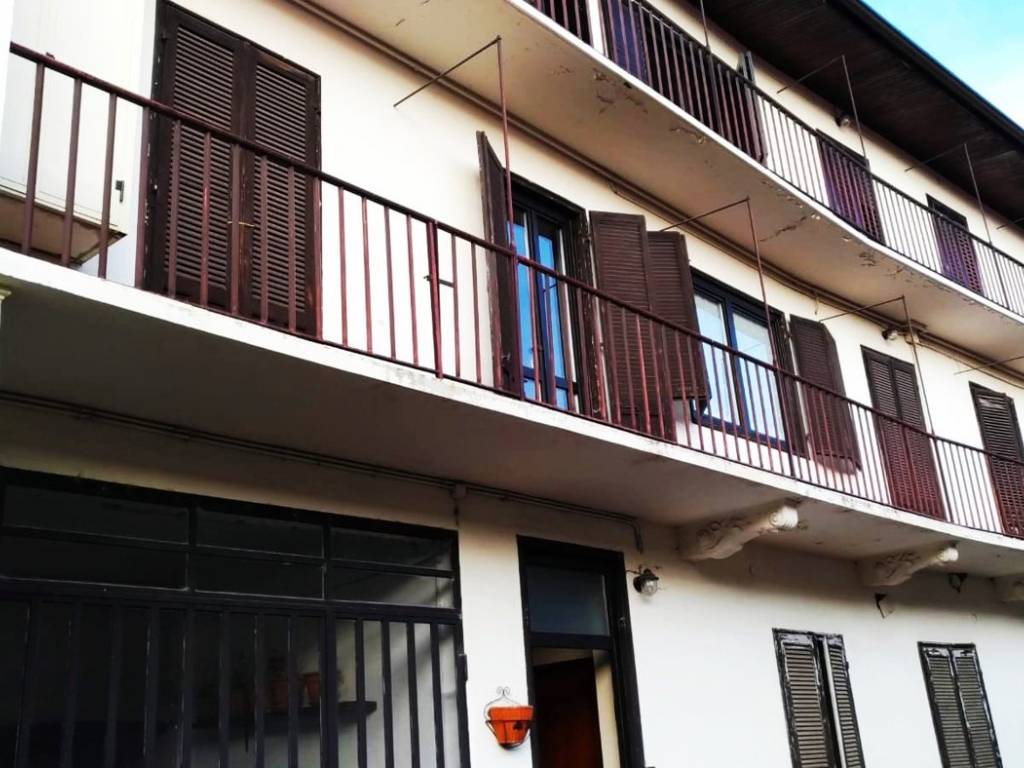 casa indipendente in vendita a Cuceglio