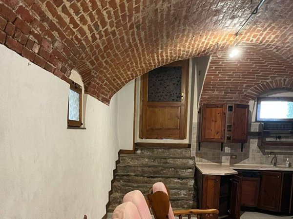 casa indipendente in vendita a Cuceglio