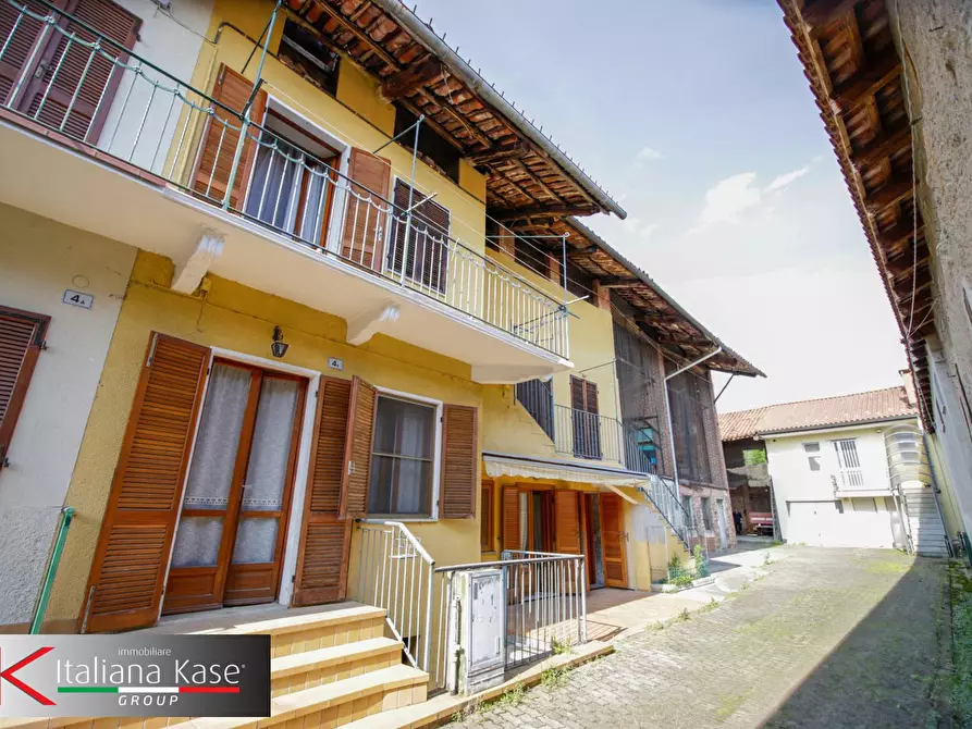 casa semindipendente in vendita a Cuceglio in zona Cascine Cuffia