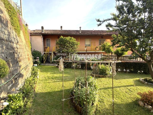 appartamento in vendita a Cuceglio in zona Cascine Cuffia