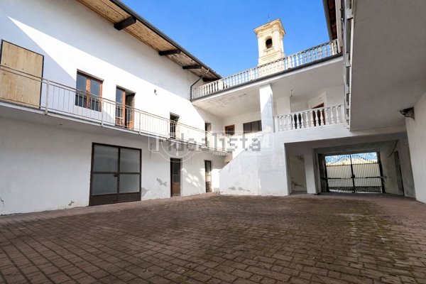 casa indipendente in vendita a Cuceglio in zona Cascine Cuffia