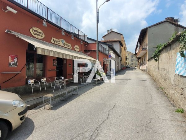 negozio in vendita a Cumiana