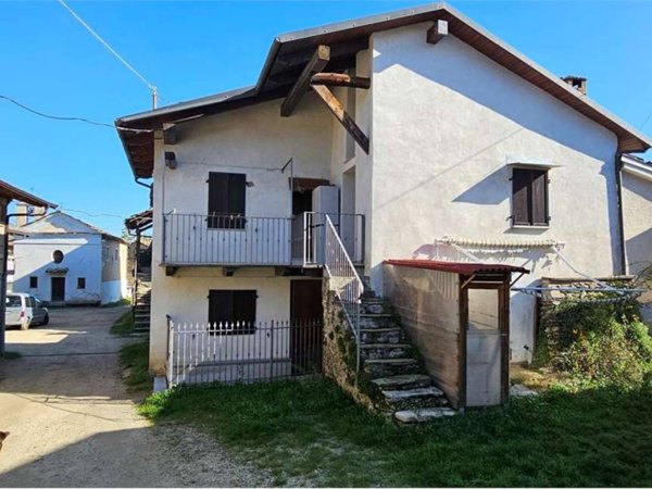 casa indipendente in vendita a Cumiana