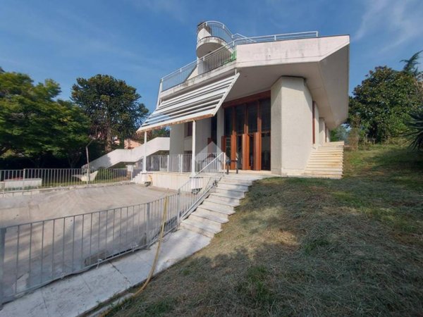 casa indipendente in vendita a Cumiana