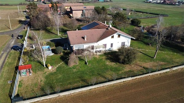 casa indipendente in vendita a Cumiana