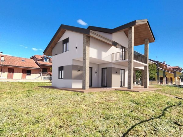 casa indipendente in vendita a Cumiana