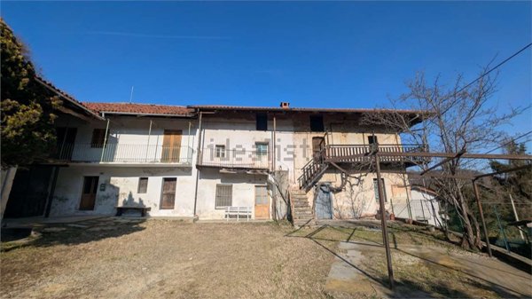 casale in vendita a Cumiana