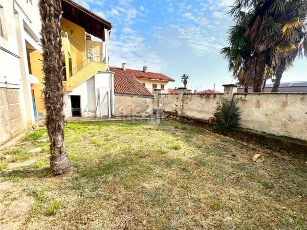 casa indipendente in vendita a Cumiana