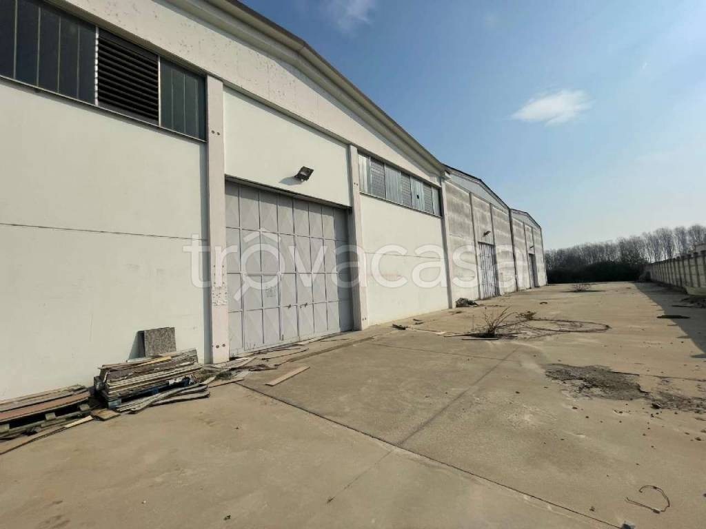 negozio in vendita a Cumiana