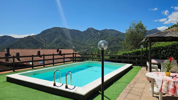 casa indipendente in vendita a Cumiana