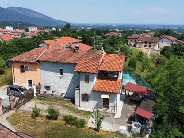 casa indipendente in vendita a Cumiana