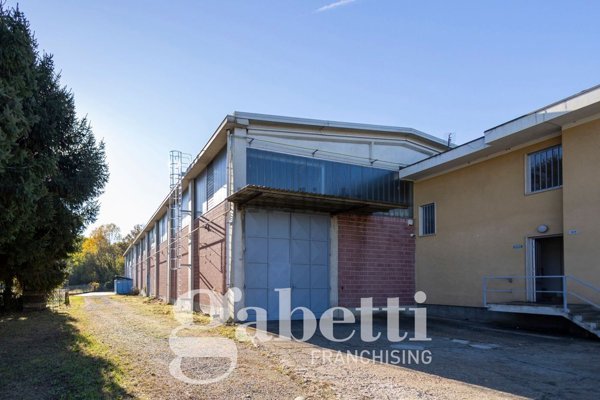 capannone in vendita a Cumiana