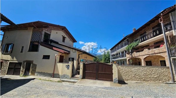 casa indipendente in vendita a Cumiana