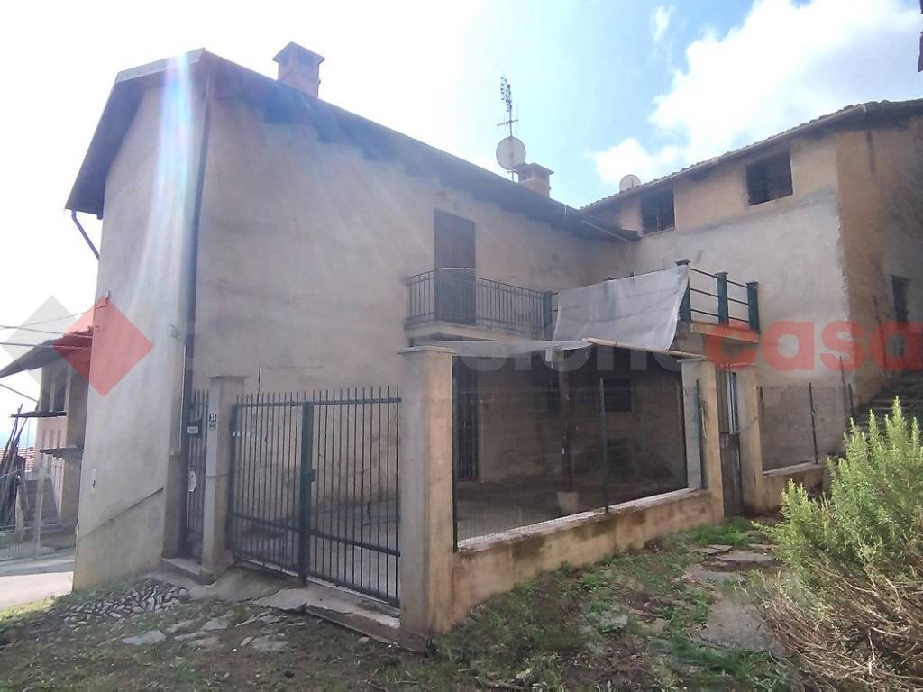 casa indipendente in vendita a Cumiana