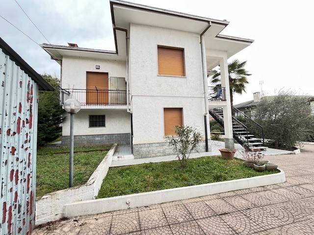 casa indipendente in vendita a Cumiana