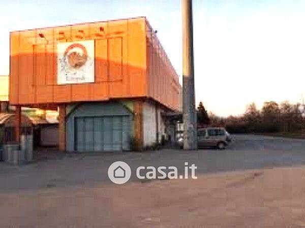 capannone in vendita a Cumiana
