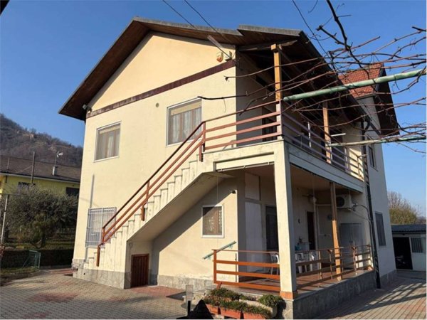 casa indipendente in vendita a Cumiana