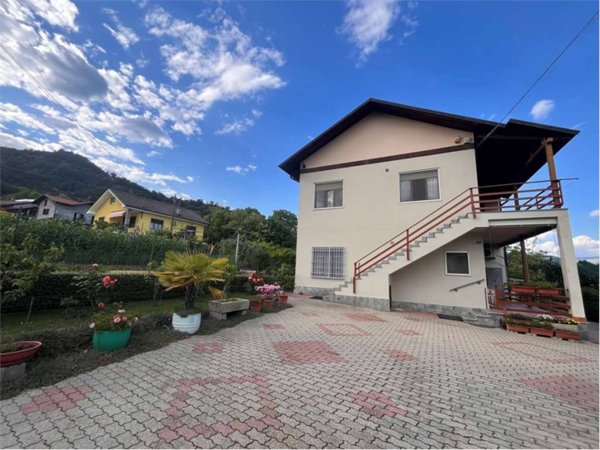 casa indipendente in vendita a Cumiana
