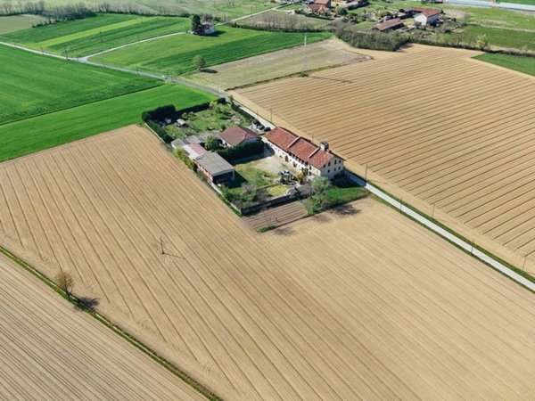 casa indipendente in vendita a Cumiana