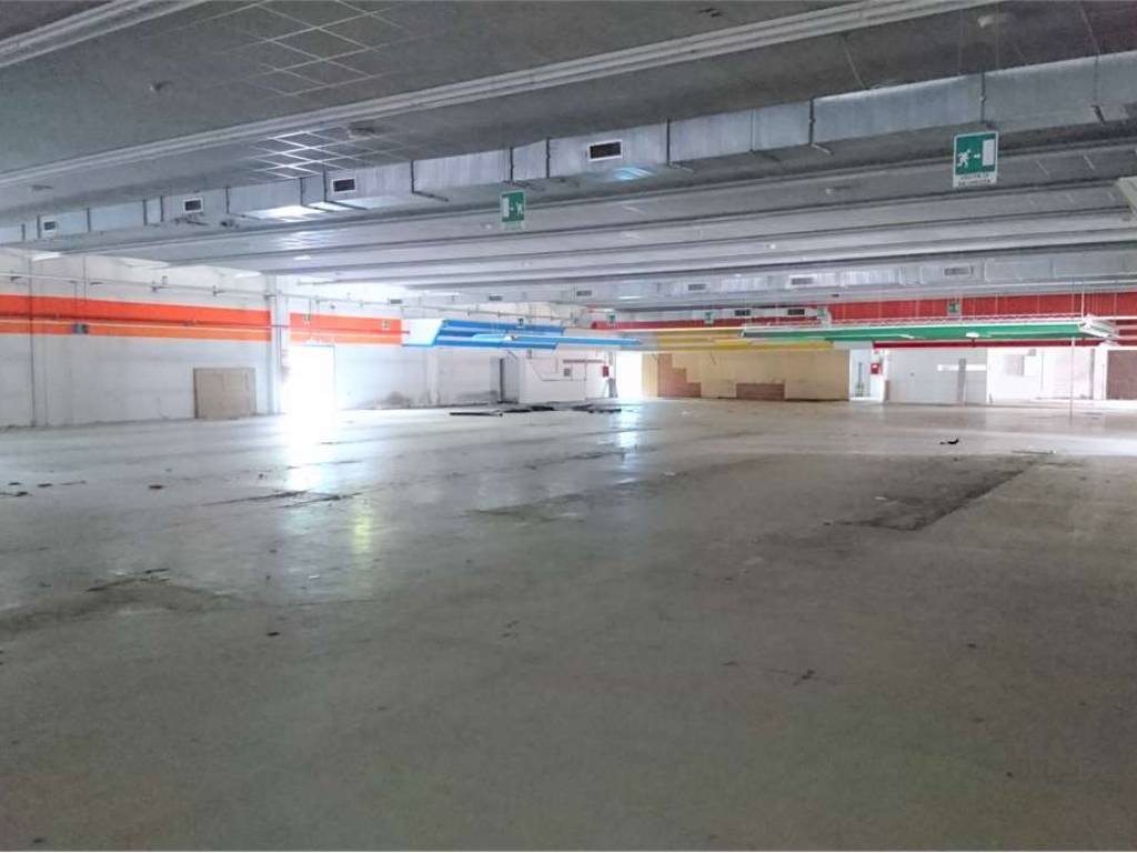 capannone in vendita a Cumiana