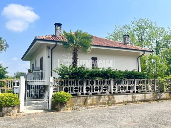 casa indipendente in vendita a Cumiana